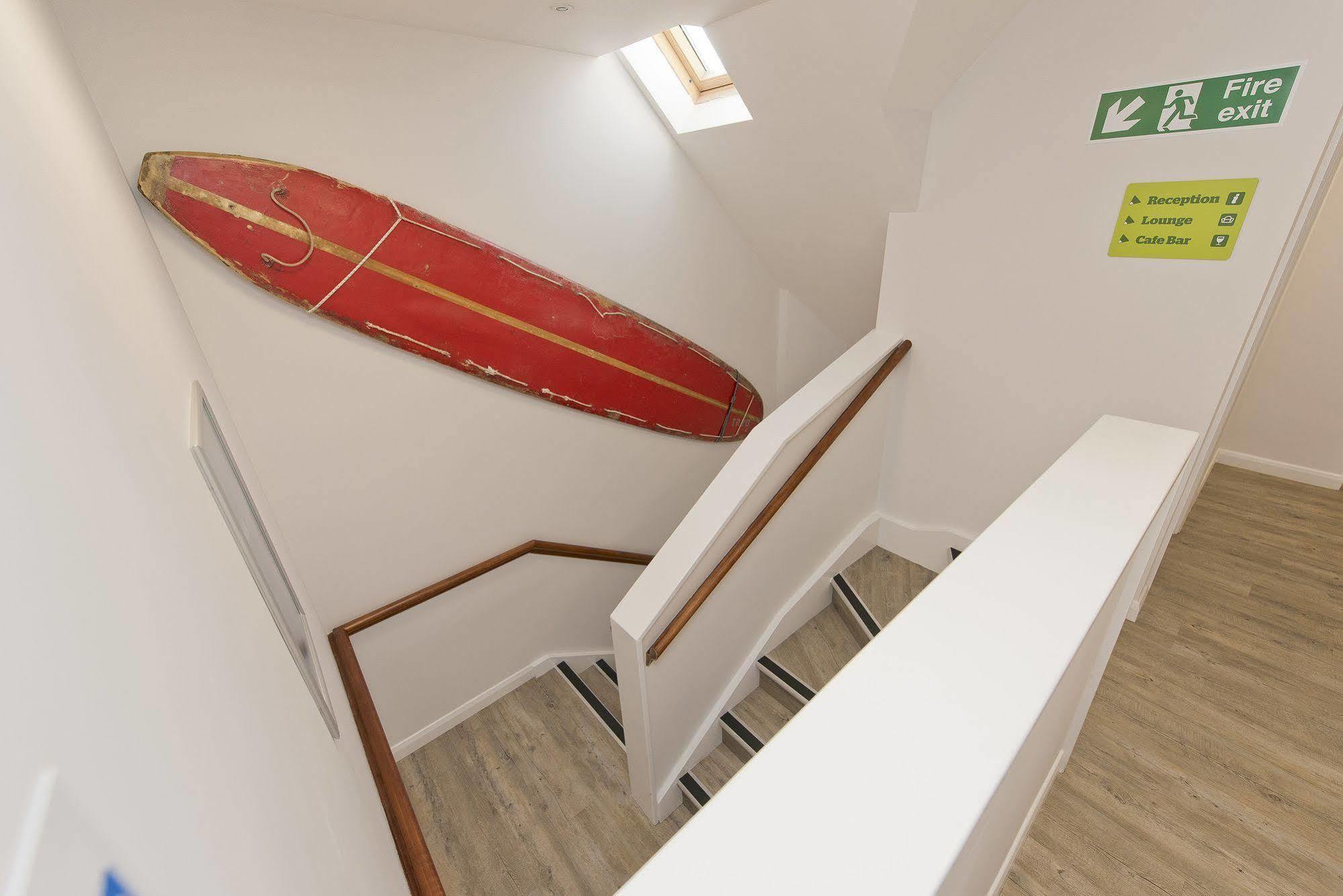 Yha Treyarnon Bay Hostel Padstow Exterior photo